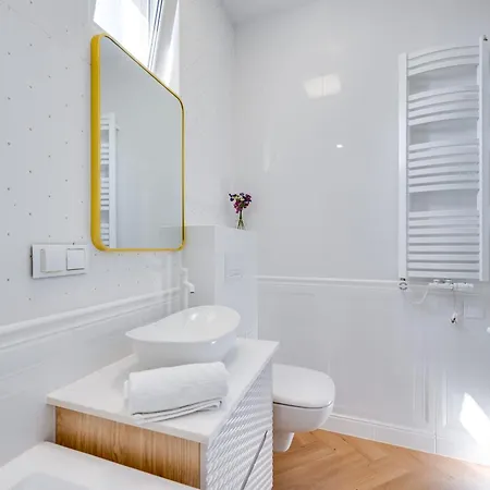 Hello By Oneapartments Апартаменти *