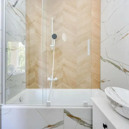 Hello By Oneapartments