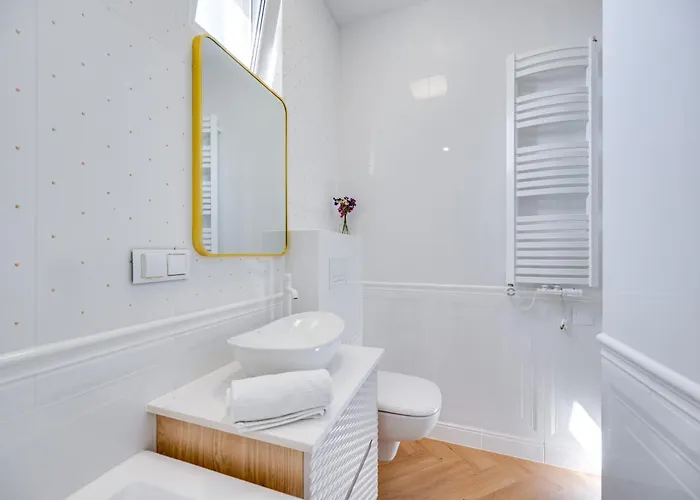 Hello By Oneapartments Апартаменти *